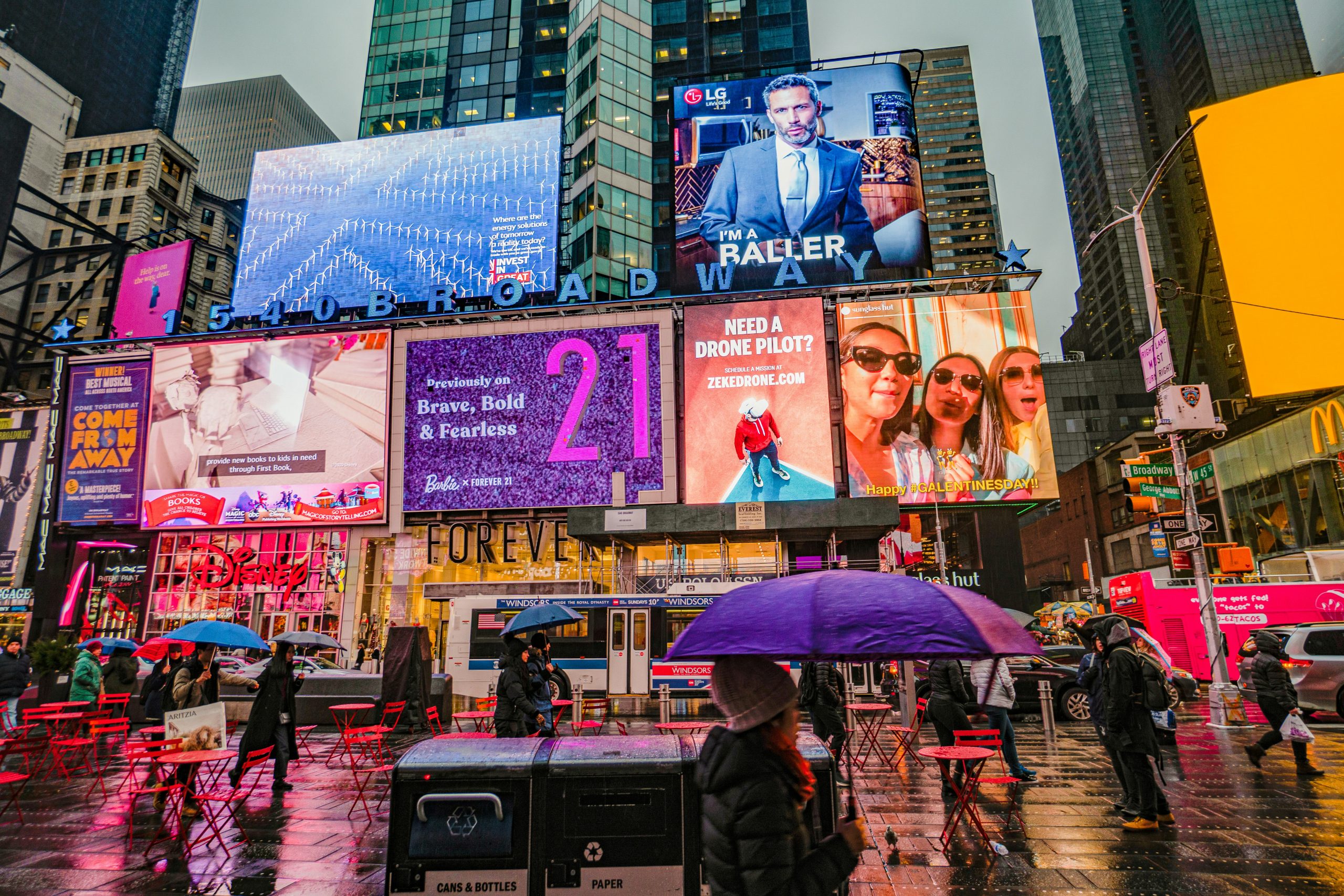 Image gallery marquee